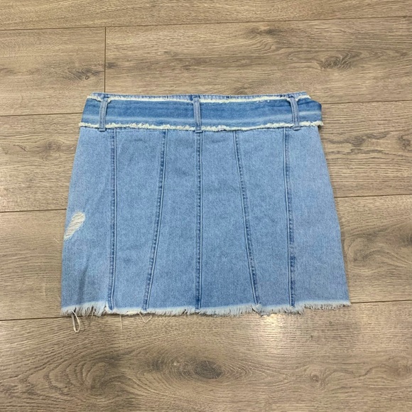 Forever 21 Denim Mini Skirt - Picture 4 of 6